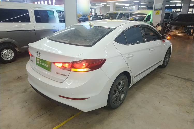 现代 领动 2016款 1.6L 手动智炫·活力型车身外观7