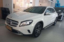 奔驰GLA 2016款 GLA 220 4MATIC 时尚型
