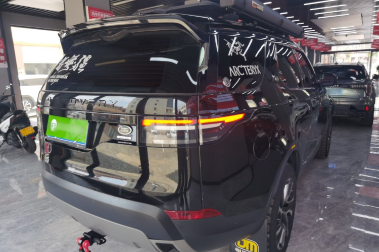 路虎 发现 2019款 2.0T SE车身外观7