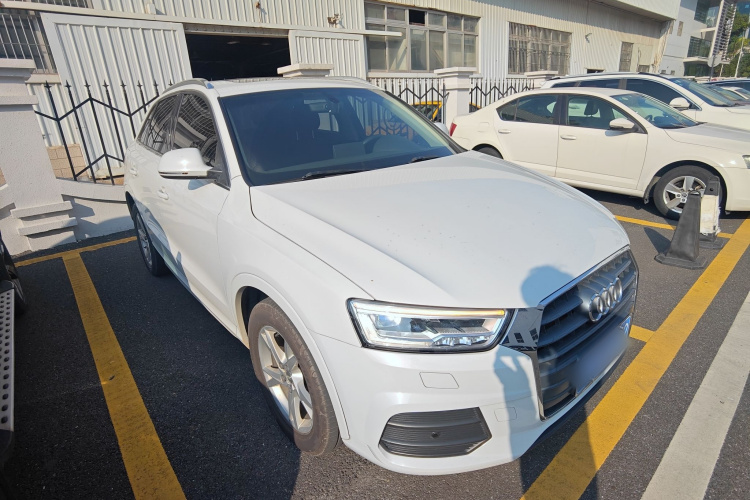 奥迪Q3 2018款 30周年年型 30 TFSI 时尚型车身外观3