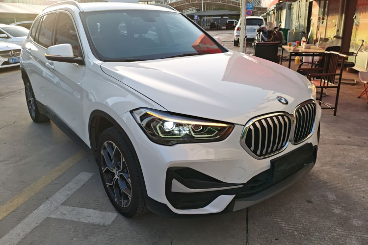 宝马X1 2021款 改款 sDrive25Li 领先型车身外观6002