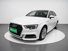 奥迪A3 2018款 30周年年型 Sportback 35 TFSI 时尚型