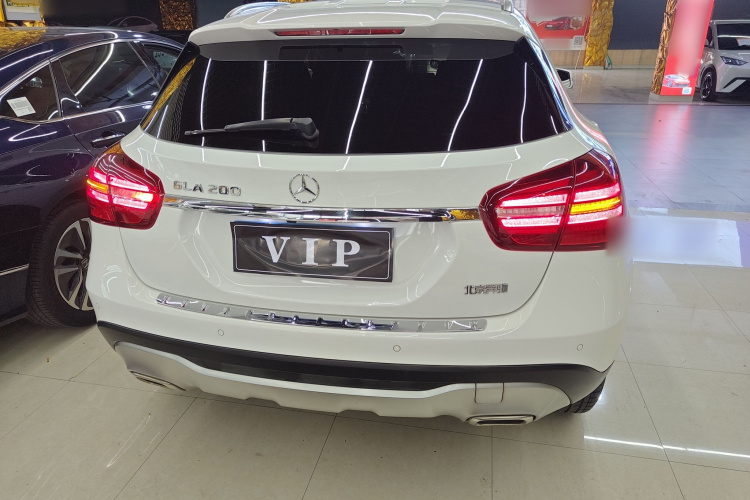奔驰GLA 2018款 GLA 200 时尚型车身外观6004