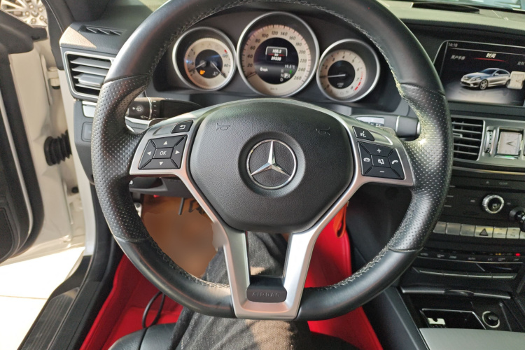 奔驰E级(进口) 2016款 E 200 轿跑车 灵动版局部细节13