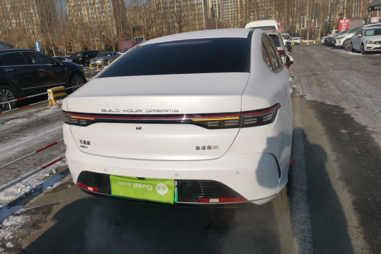 比亚迪 驱逐舰05 2024款 荣耀版 DM-i 55KM 豪华型车身外观6