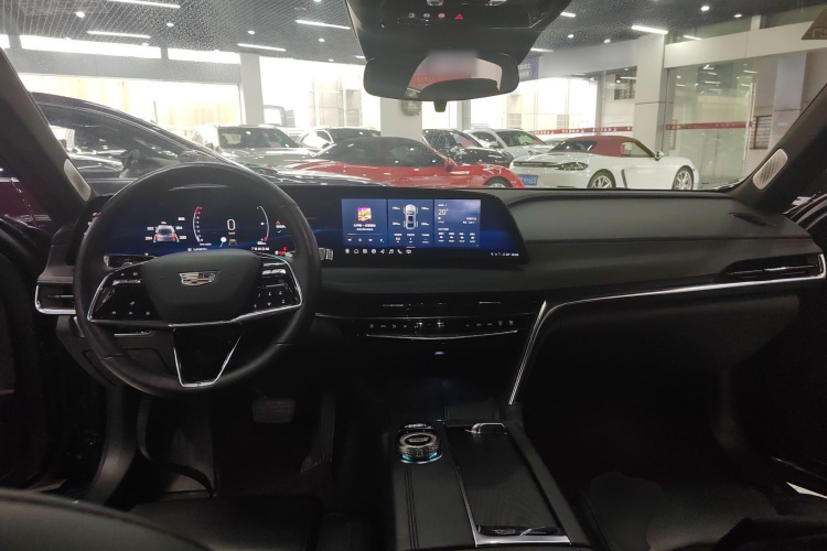 凯迪拉克CT6 2023款 28T 豪华型中控内饰12