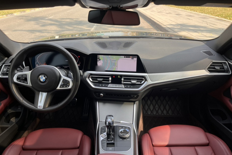 宝马4系 2022款 425i M运动曜夜套装中控内饰7009