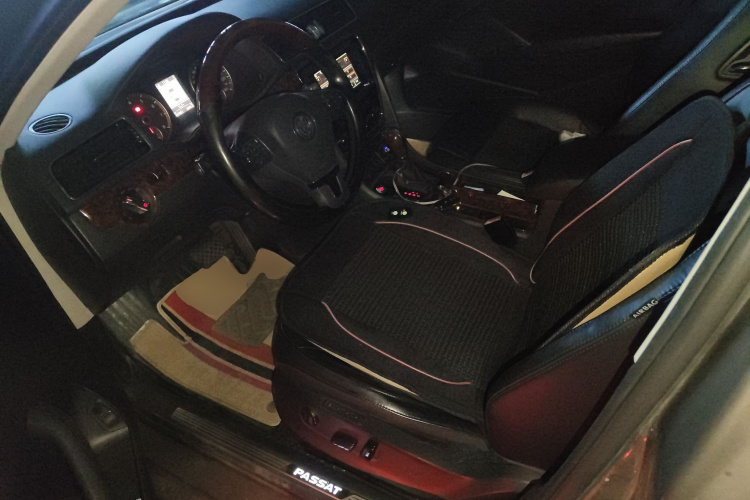 大众 帕萨特 2013款 2.0TSI DSG至尊版中控内饰20