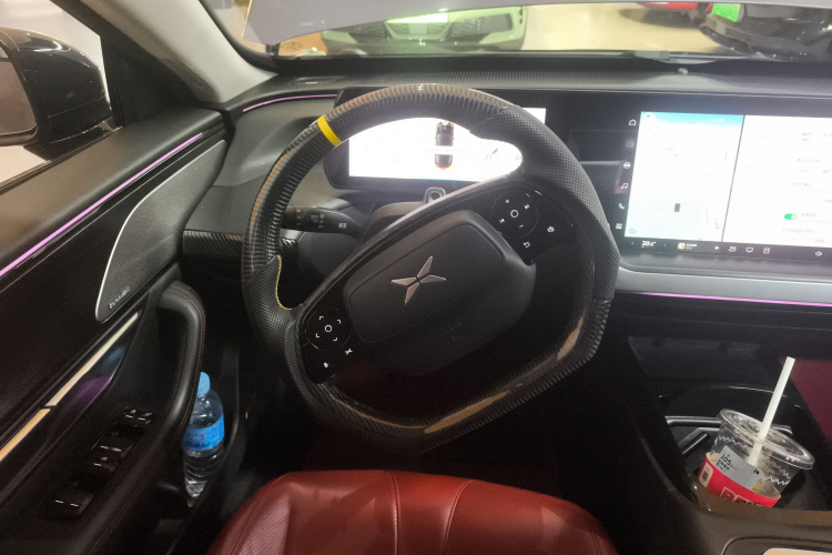 小鹏P7 2020款 670N中控内饰13