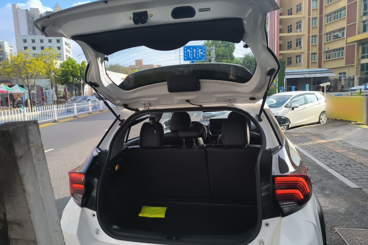 丰田 YARiS L 致炫 2020款 致炫X 1.5L CVT领先版局部细节23