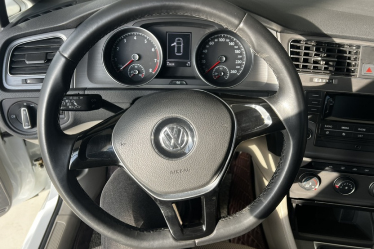 大众 高尔夫 2014款 1.4TSI 手动舒适型局部细节13