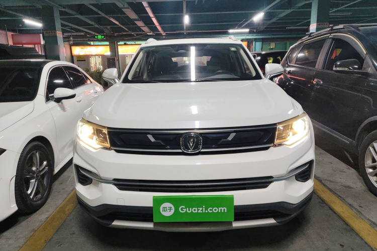 长安CS35PLUS 2019款 1.6L 自动畅联版车身外观6001