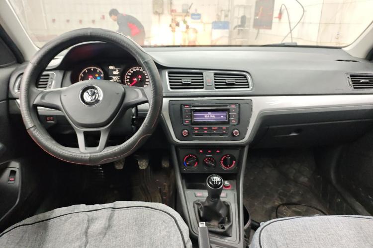 大众 朗逸 2015款 1.6L 手动风尚版中控内饰7002