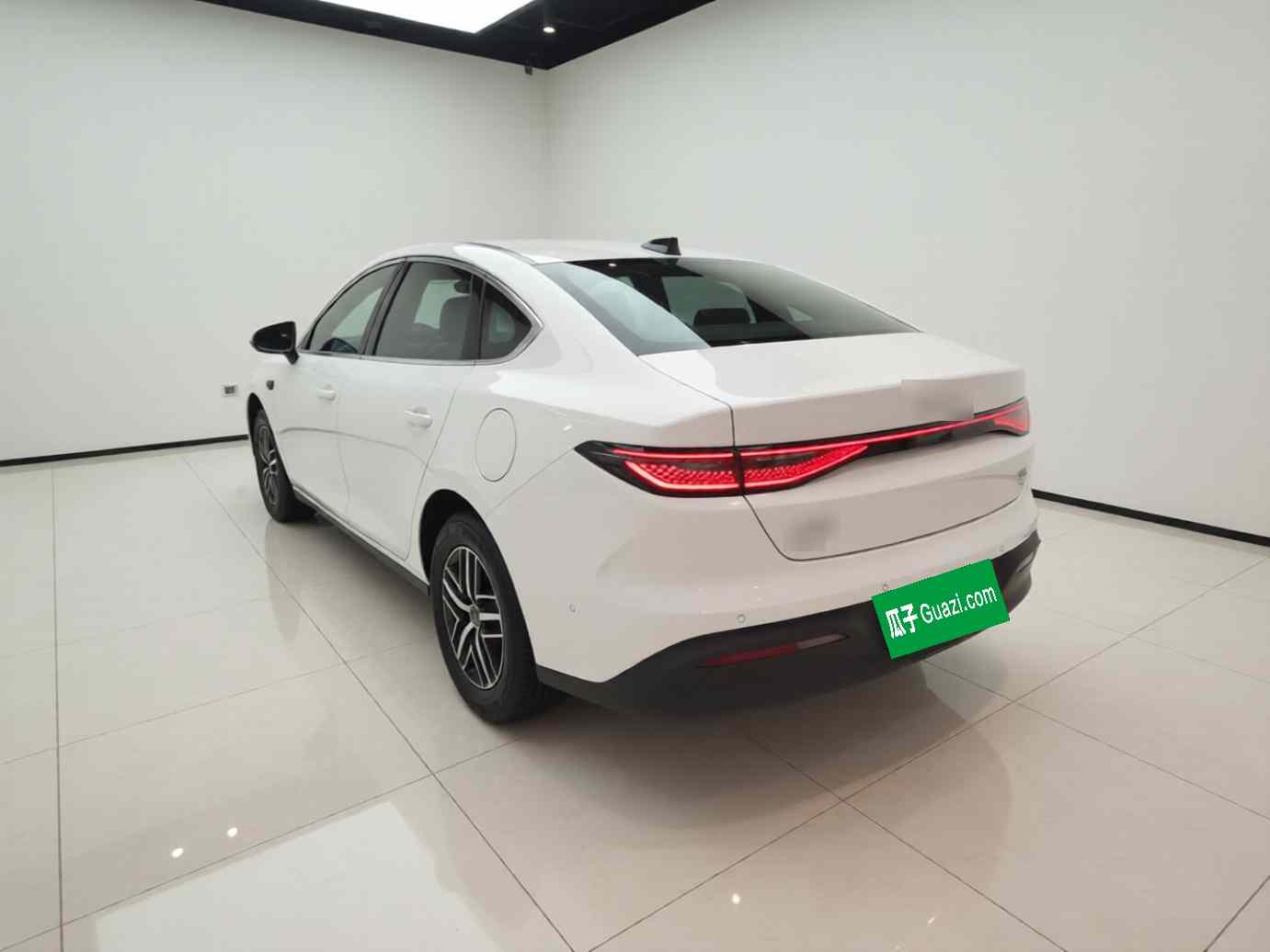 比亚迪 海豹05 DM-i 2025款 DM-i 智驾版 120KM旗舰型(3)