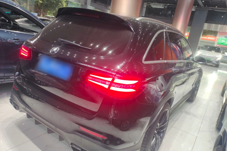 奔驰GLC AMG 2018款 AMG GLC 63 4MATIC+车身外观7