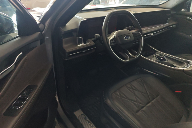 福特 2025款 锐界L 2.0T EcoBoost E混动四驱七座至尊型中控内饰20