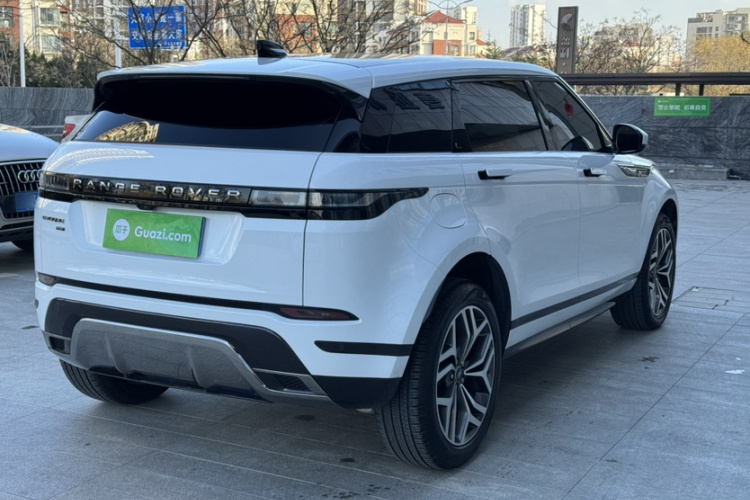 路虎 揽胜极光 2022款 改款 极光L 249PS R-Dynamic 豪华版车身外观6005