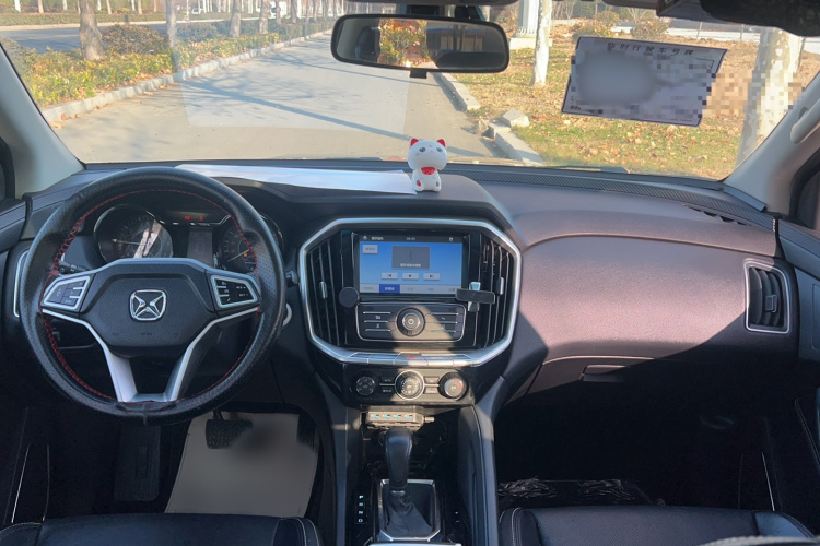 江铃 驭胜S350 2016款 2.0T 自动两驱汽油豪华天窗版7座中控内饰7002