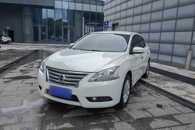 日产 轩逸 2012款 1.8XE CVT舒适版车身外观6001