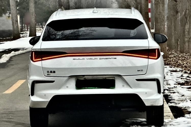 比亚迪e2 2021款 豪华型车身外观6004