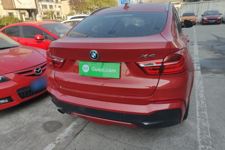 宝马X4 2016款 xDrive20i M运动型车身外观6