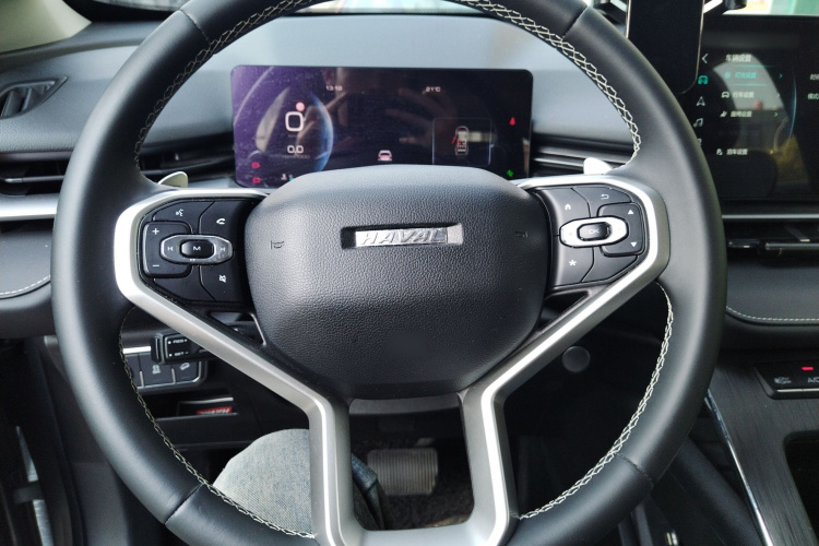 哈弗H6 2021款 第三代 1.5T 自动两驱Supreme+中控内饰13