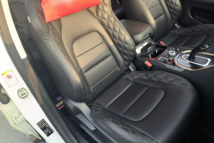 哈弗H6 2020款 2.0GDIT 自动铂金豪华版局部细节41