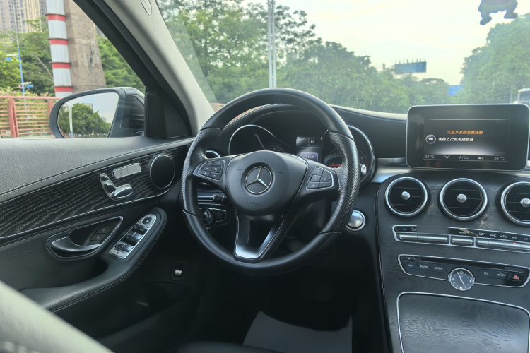 奔驰C级 2016款 C 200 L 运动型中控内饰7005