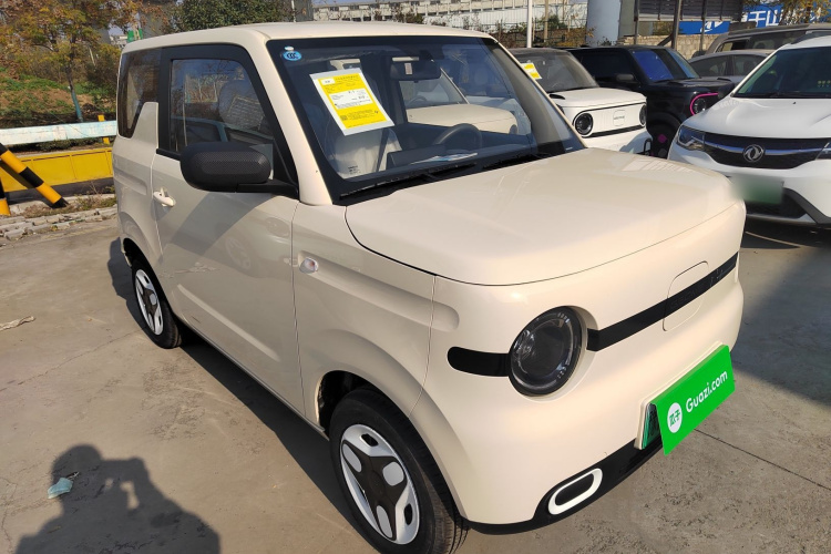 吉利银河 熊猫 2025款 210km 元气熊车身外观3