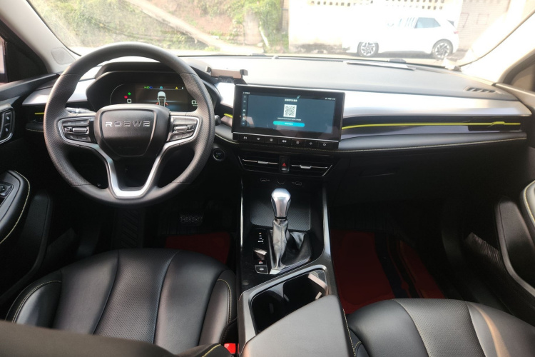 荣威i5 2021款 1.5L CVT钻石版中控内饰12