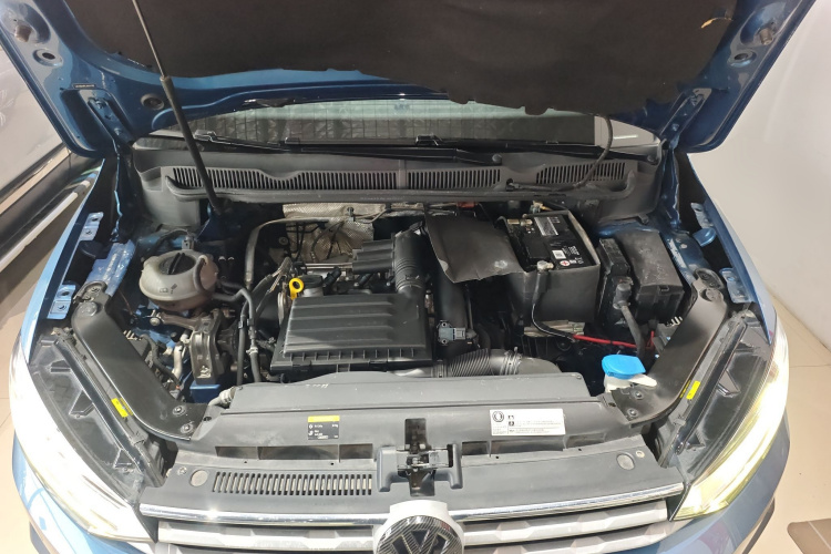 大众 2018款 途安L 280TSI DSG拓界版 7座 国V机舱底盘24