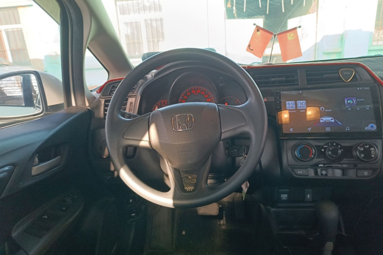 本田 飞度 2018款 1.5L CVT舒适天窗版中控内饰13