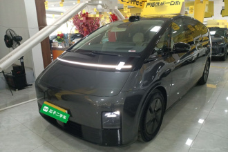 理想汽车 理想MEGA 2024款 Ultra