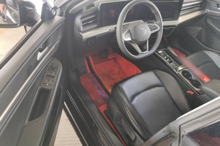 大众 2024款 凌渡L 200TSI DSG潮辣版中控内饰7003