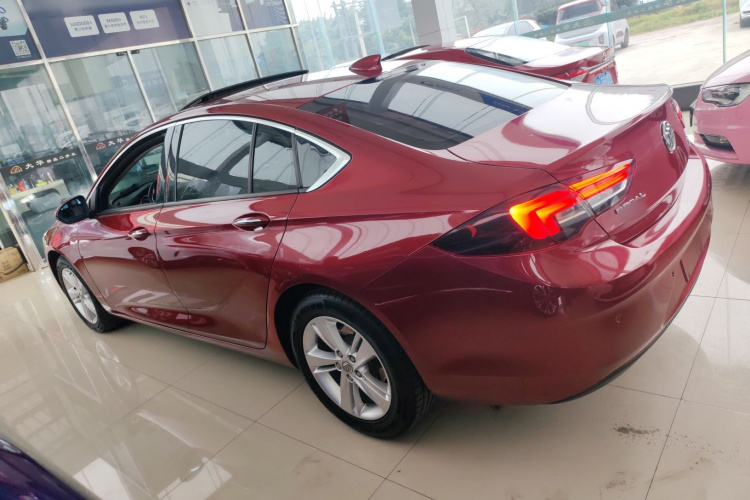 别克 君威 2017款 20T 豪华型车身外观4