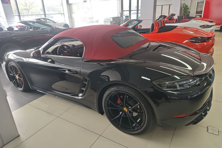 保时捷718 2020款 Boxster S 2.5T车身外观4