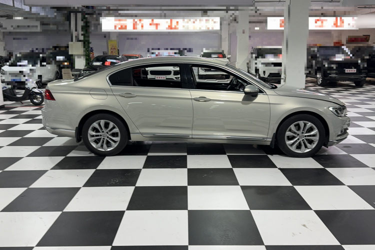 大众 迈腾 2018款 330TSI DSG 豪华型车身外观6003