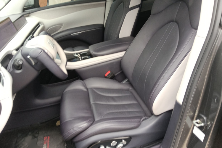 智己汽车 智己LS7 2023款 90kWh Elite后驱版局部细节19