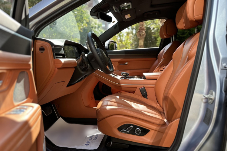 鸿蒙智行 问界M7 2024款 1.5T 智驾四驱Pro版 5座中控内饰7001