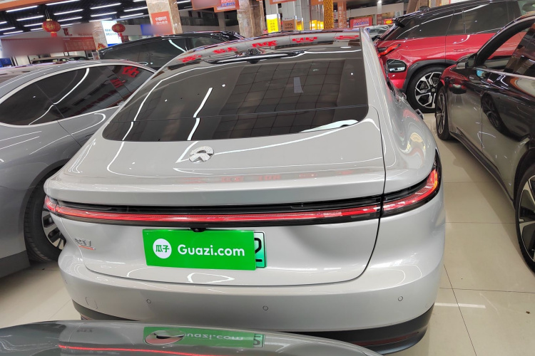 蔚来ET7 2023款 100kWh 签名版车身外观6004