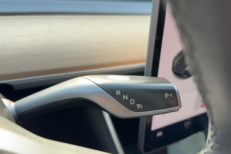 特斯拉 Model Y 2022款 后轮驱动版局部细节18