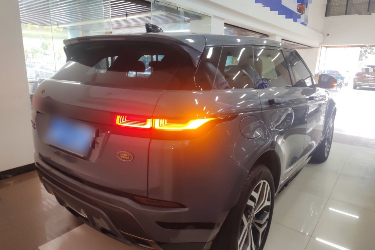 路虎 揽胜极光 2020款 249PS R-DYNAMIC SE 运动科技版车身外观6