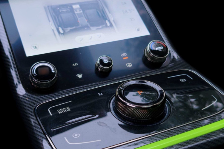 哪吒汽车 2023款 哪吒U-Ⅱ 挑战版 500 磷酸铁锂中控内饰7008