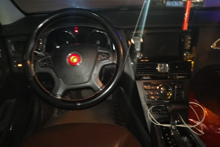 红旗H7 2015款 2.0T 豪华型局部细节13