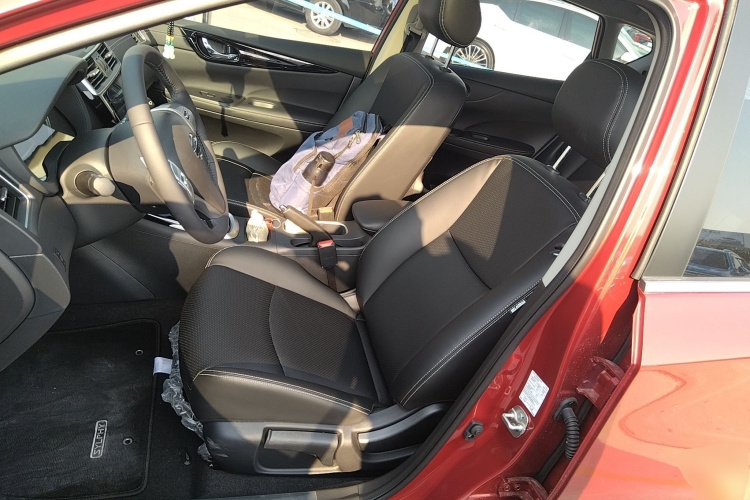 日产 骐达TIIDA 2024款 1.6L CVT智行版中控内饰19