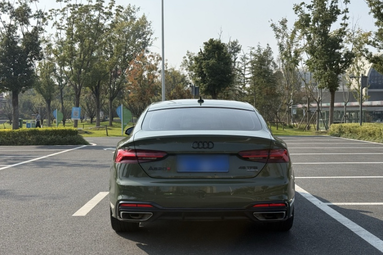奥迪A5 2023款 Sportback 40 TFSI quattro 豪华动感型车身外观6004