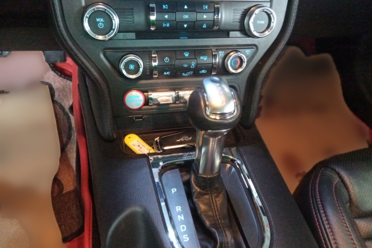 福特 Mustang  2.3T 性能版局部细节18