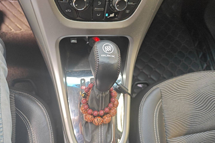 别克 英朗 2013款 XT 1.6L 自动时尚版局部细节18