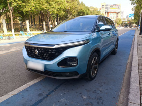 宝骏RM-5 2019款 1.5T CVT 24小时在线尊贵型 6座