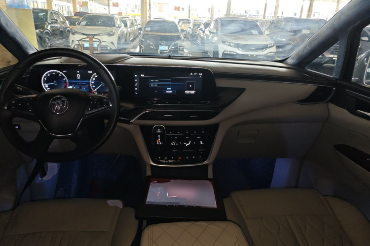 别克GL8 2021款 ES陆尊 653T 舒适型中控内饰7002